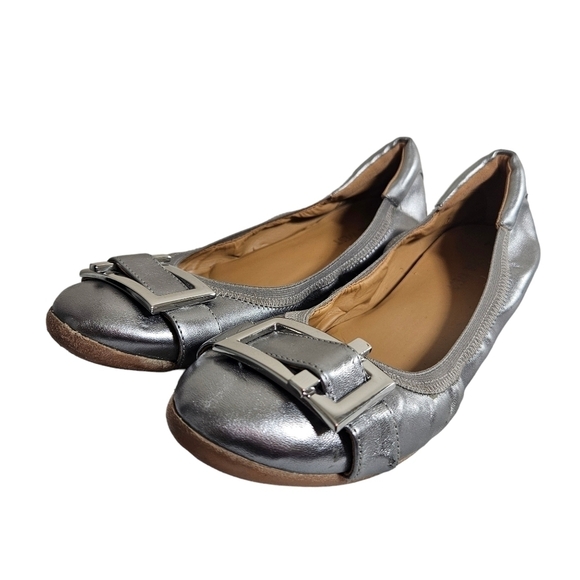 Nine West Justina Silver Slip-on Ballet Flats Sz 7.5M - Picture 1 of 11